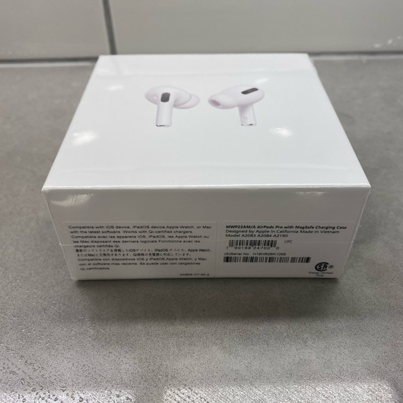 AirPods Pro - Picture 5 of 6